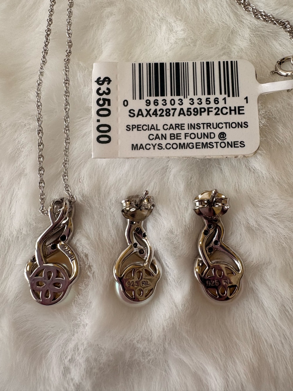 R. H. Macy’s - Sterling Silver Pearl Pendant Necklace & Earrings 18” chain - Picture 4 of 4